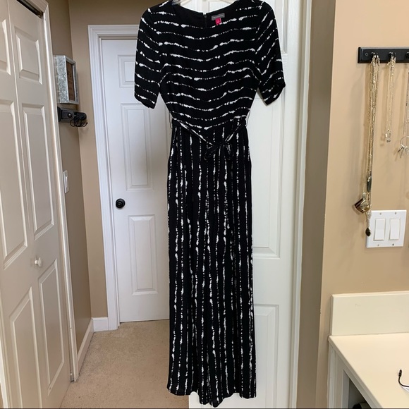 NWT Vince Camuto jumpsuit - Picture 2 of 3